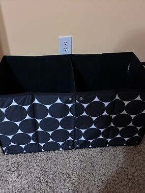 Thirty-One Utility bin/ trunk organizer
